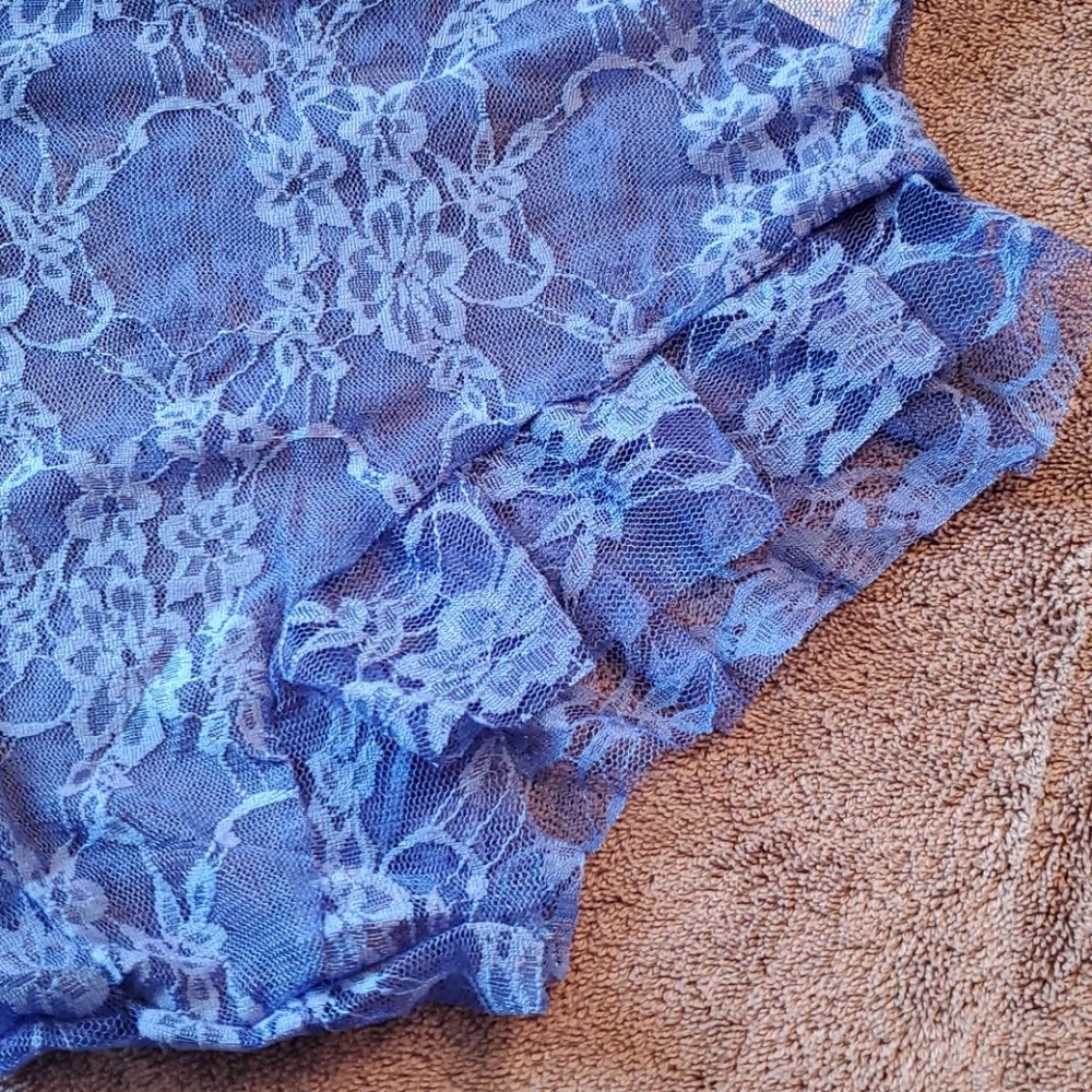 Two peice blue lace lingerie set in XL - Picture 4 of 4
